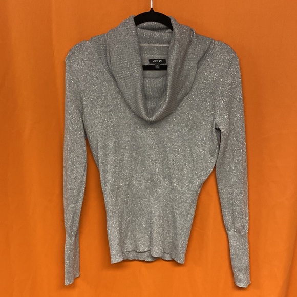 Knit top - Picture 2 of 3